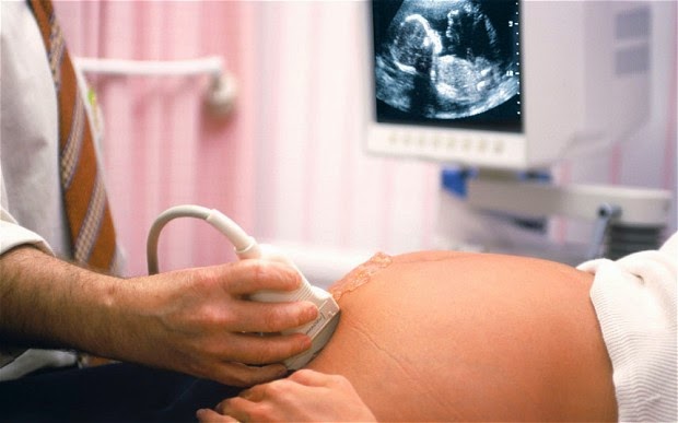 Babymotherdoctorecography.jpg