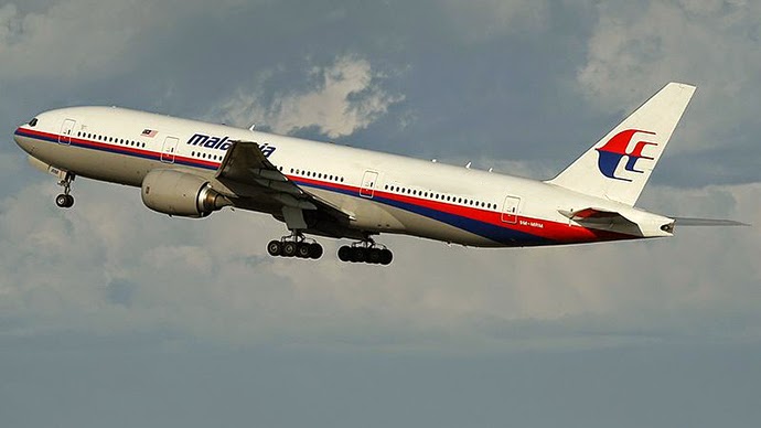 800px Malaysia Airlines Boeing 777 200er Per Monty 2.jpg