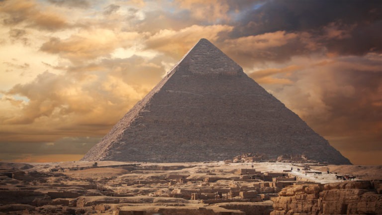 Study Shows Giza Pyramid Concentrates Energy Within Its Chambers