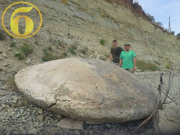 researchers in russia find dozens of strange disc shaped objects containing tungsten 2
