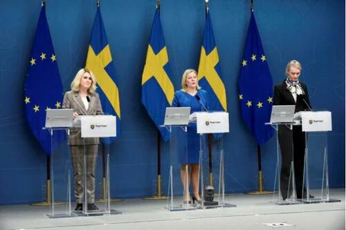 health minister lena hallengren, prime minister magdalena andersson and director general of the public health agency, karin tegmark wisell at thursday’s press conference